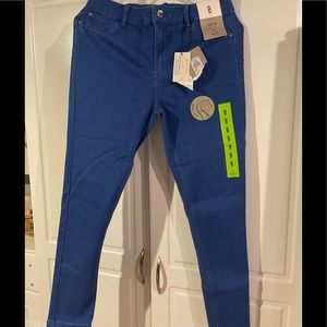 Denim&Co Mid rise push up jeans.